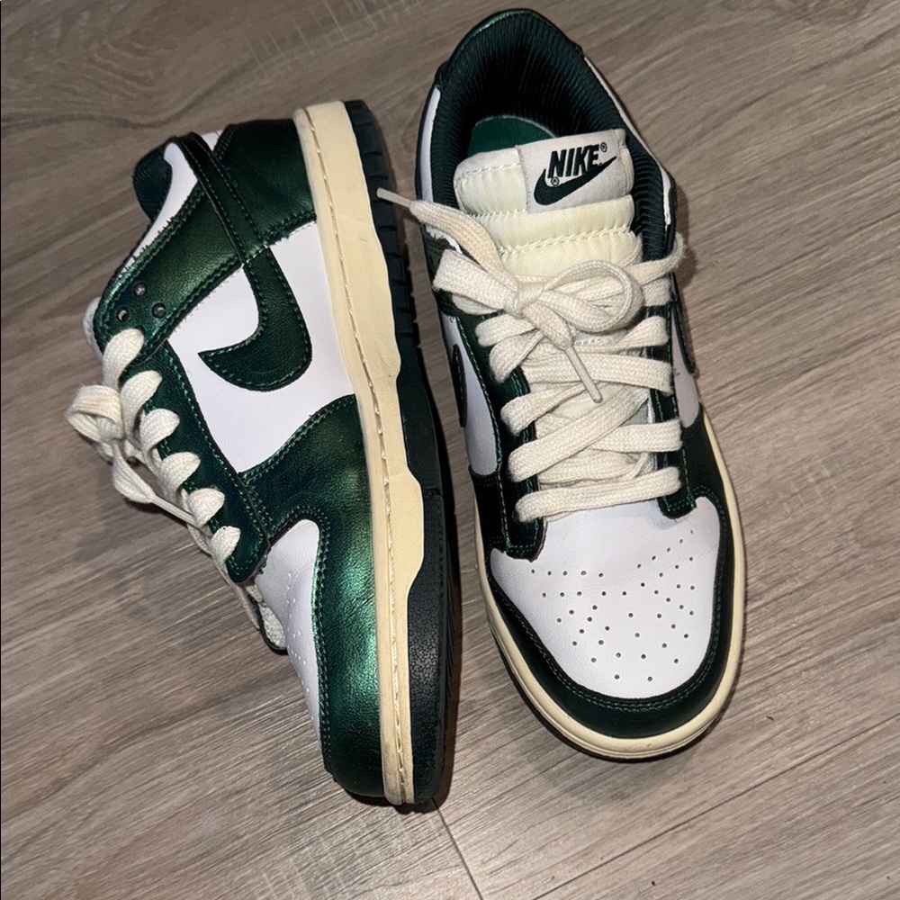 Nike Forest Green and White Low Tops